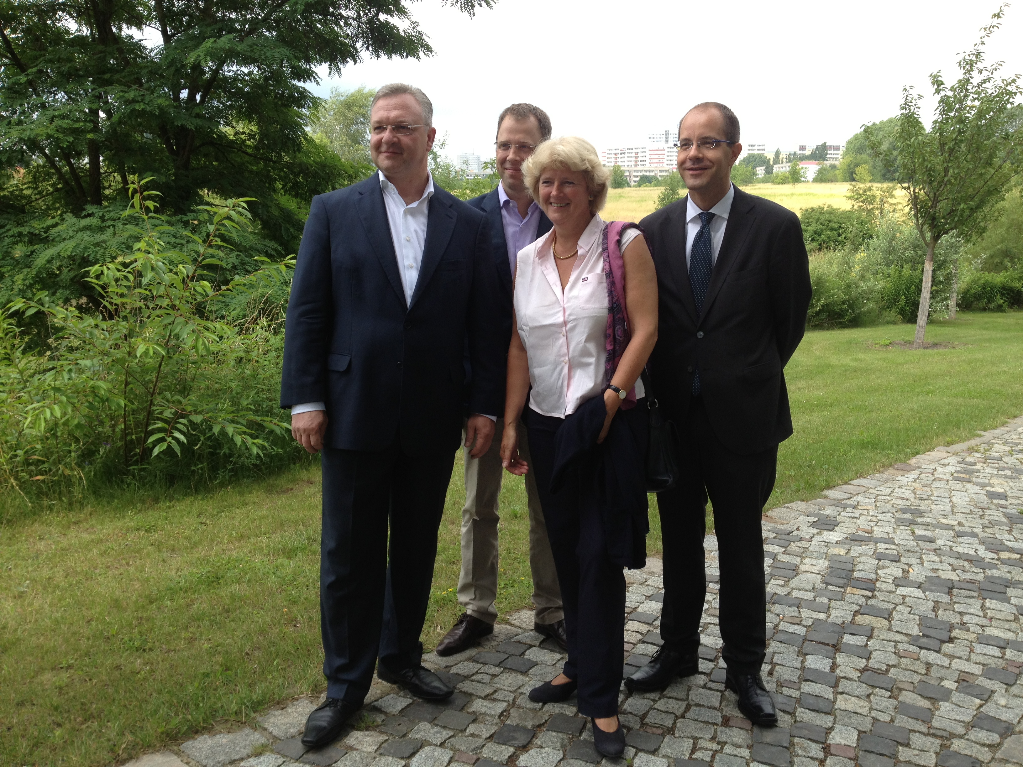 Frank Henkel, Mario Czaja, Monika Grütters und Christian Gräff im Erholungspark Marzahn